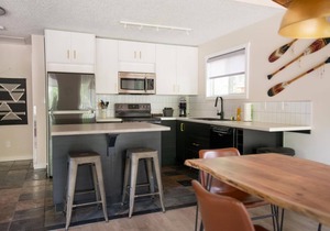 Modern 2 Bedroom Vacation Home