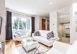 Modern 4 BDR Property, Trendy Kensington, close to Downtown, parks, pubs, shops
