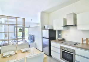 Modern apartment located between Ottawa and Montreal
