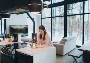 Modern chalet surrounded by nature CITQ#310675