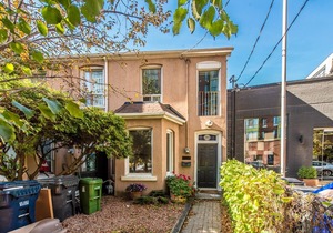 Modern Urban King West 4 Bedroom With 2 Parking