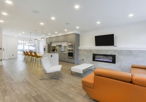 NEW LUXURY TOWNHOME UNIT 25