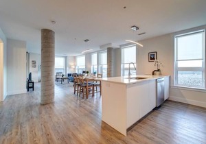 NEW Ocean Bay New Luxury Condo Sleeps 5 Parking, Coffee, AC