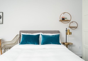 Newly renovated 1 bedroom Studio near Berri-UQAM