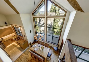 Northern Lights 21 – Ski in Walk out, Private Hot Tub, Fireplace