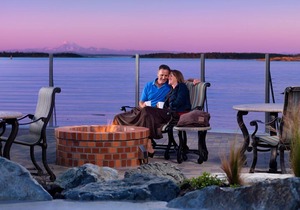 Oak Bay Beach Hotel