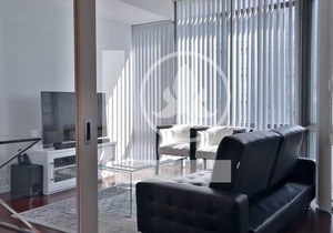Peace - Luxury Executive Condo Bay & College