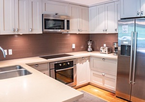 Pinnacle Ridge 30 - Ski in Ski out, Private Hot Tub, Wood Fireplace