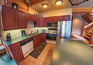 Pinnacle Ridge 38 – Ski in Ski out, Wood Fireplace