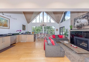 Pinnacle Ridge 5 - Ski in Ski out, Private Hot Tub, Gas Fireplace