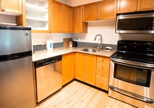 Pleasant Townhouse in Whistler Village w/Hot Tub