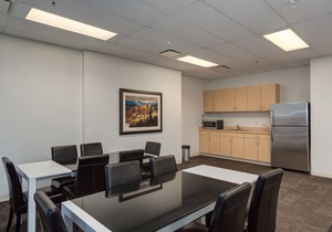 PRIME LOCATION CONDO IN CALGARY'S URBAN SCENE