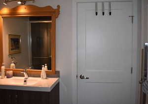 Private Guest Suite in North Vancouver H912202172