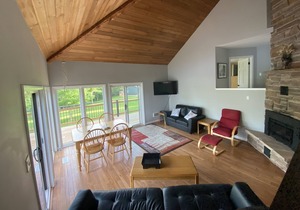 Private Upper Lakehouse/Cottage on Conestogo Lake