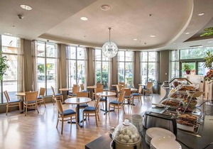 Quality Hotel Airport - South