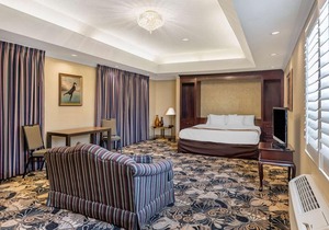 Quality Inn & Suites Garden of the Gulf