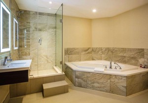 Ramada by Wyndham Jacksons Point