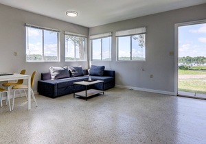 rice lake 2 bedrooms waterfront cottage