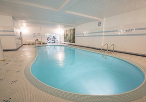 Royal Scot Hotel & Suites