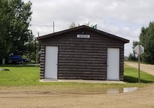 Rustic Cabin at Delaronde Resort - Cabin #7