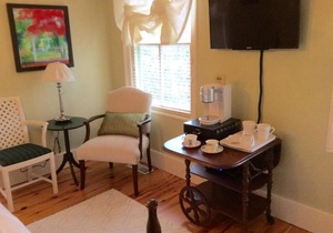 Scarlet Tunic Bed and Breakfast