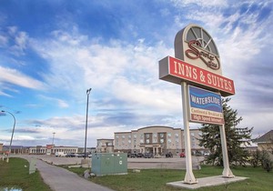 Service Plus Inns & Suites Drayton Valley