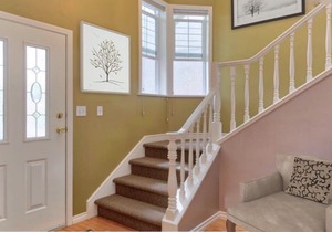 Seventh St Cottage in the Heart of Sidney BC 'Furniture & photos to follow'