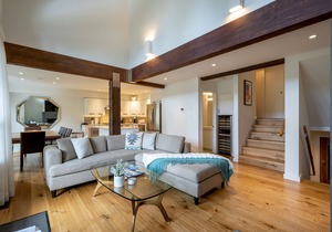 Ski In/Ski Out Access | Luxury 3.5BR | Media Room | Hot Tub | Garage | Managed By Aloha Whistler
