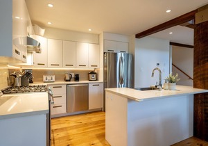 Ski In/Ski Out Access | Luxury 3.5BR | Media Room | Hot Tub | Garage | Managed By Aloha Whistler