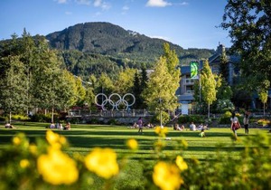 Ski In Ski Out Apartment w Pool and Hot Tub by Harmony Whistler