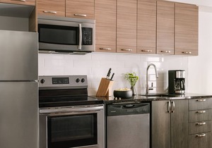 Sonder Penny Lane | Queen Studio Apartment
