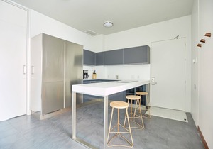 Sonder The Slate | Superior Lofted King Suite+ w/Balcony