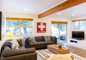 Spacious 2 bed, ski in/out, perfect location for summer & winter!