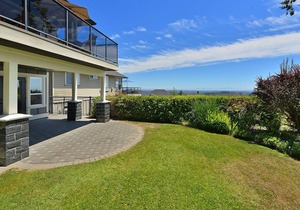 Spacious 2 Bedroom Suite On Bear Mountain
