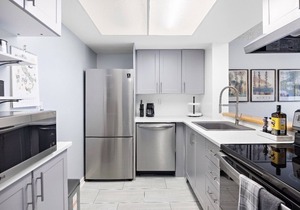 Spacious + Trendy King West Condo