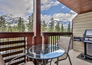 Spectacular Mountain views in Rundle Cliffs Lodge