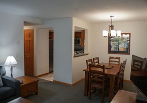 Stoney Creek Northstar, Great location, BBQ, Pool & Hot Tub, Full Renovation