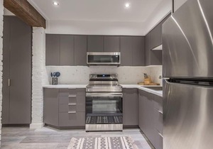 Stunning 1BedR APT in Downtown