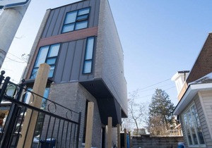 Stylish Home in Queen West