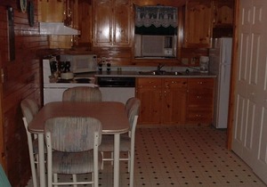Sunset Cottage #1 near beaches, golfing, trails, shopping and local attractions!
