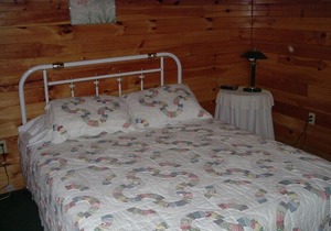 Sunset Cottage #1 near beaches, golfing, trails, shopping and local attractions!