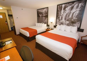 Super 8 by Wyndham Drayton Valley