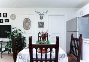 Tasteful 2 BR Suite Near Marine Gateway