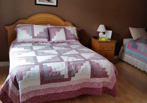 Thickwood Inn - Room 4 (3 People)