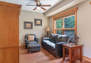 This exceptionally designed lodge offers comfort and luxurious living.