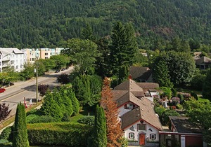 Three Bedroom Penthouse Suite with Lakeview - Harrison Lake View Suites