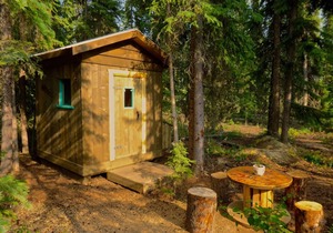 Tiny House/ Cabin, Marsh Lake, YT