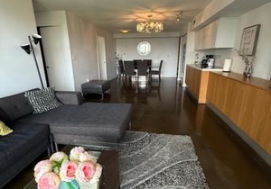 Toronto Downtown Luxurious Stylish 3 Bedroom 3 Bath 2 Balconies near Rogers Centre lakeview condo