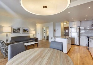 Town Inn Suites