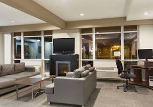 Travelodge by Wyndham Victoria Airport Sidney